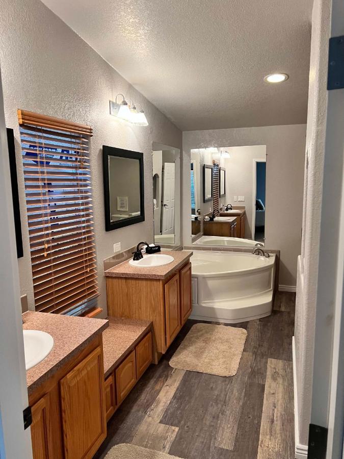 Parker Strip Pool House With Game Room! 外观 照片