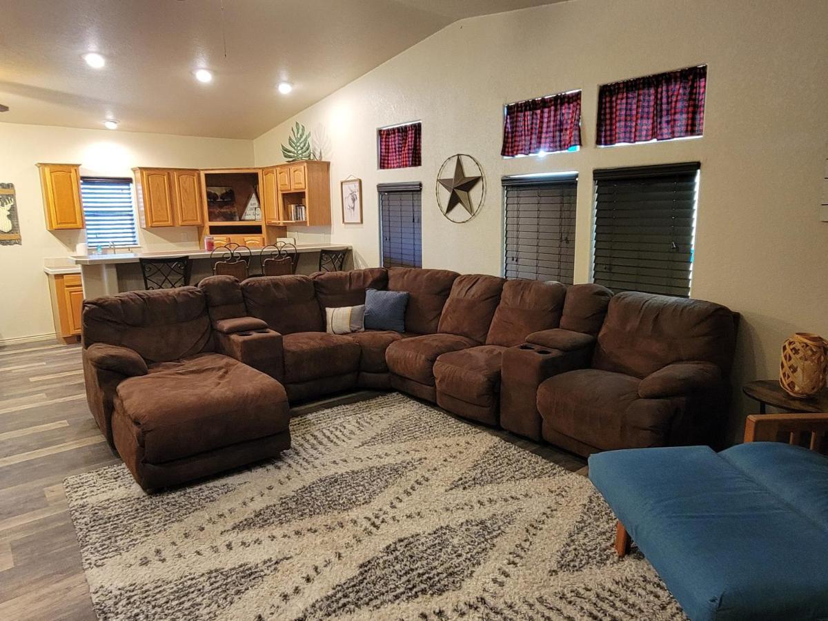 Parker Strip Pool House With Game Room! 外观 照片